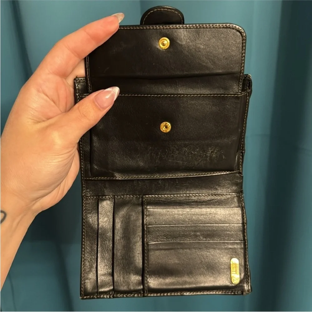 Fendi Black and Brown Logo Wallet - Picture 10 of 15